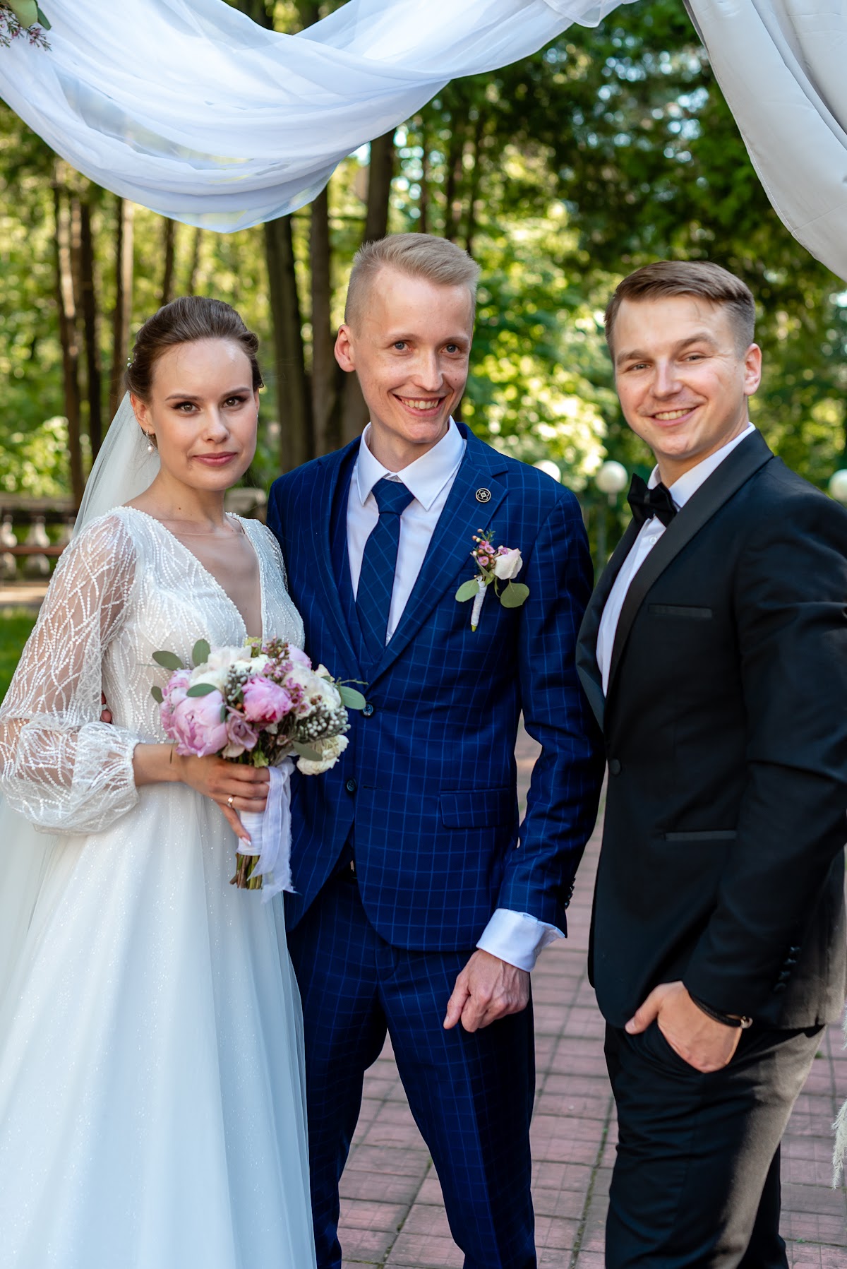 Молодожёны