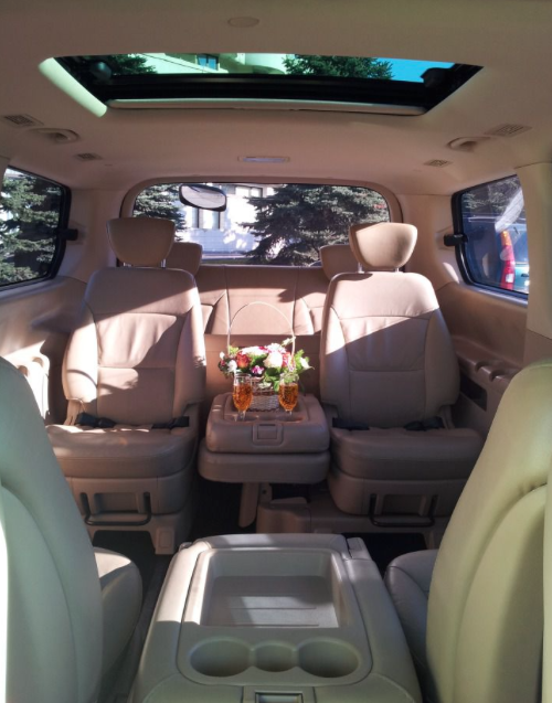 Hyundai Grand Starex белый с бежевым салоном