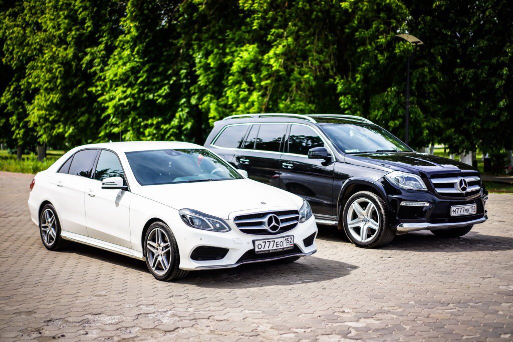 Mercedes GL — кадр 3 из 5
