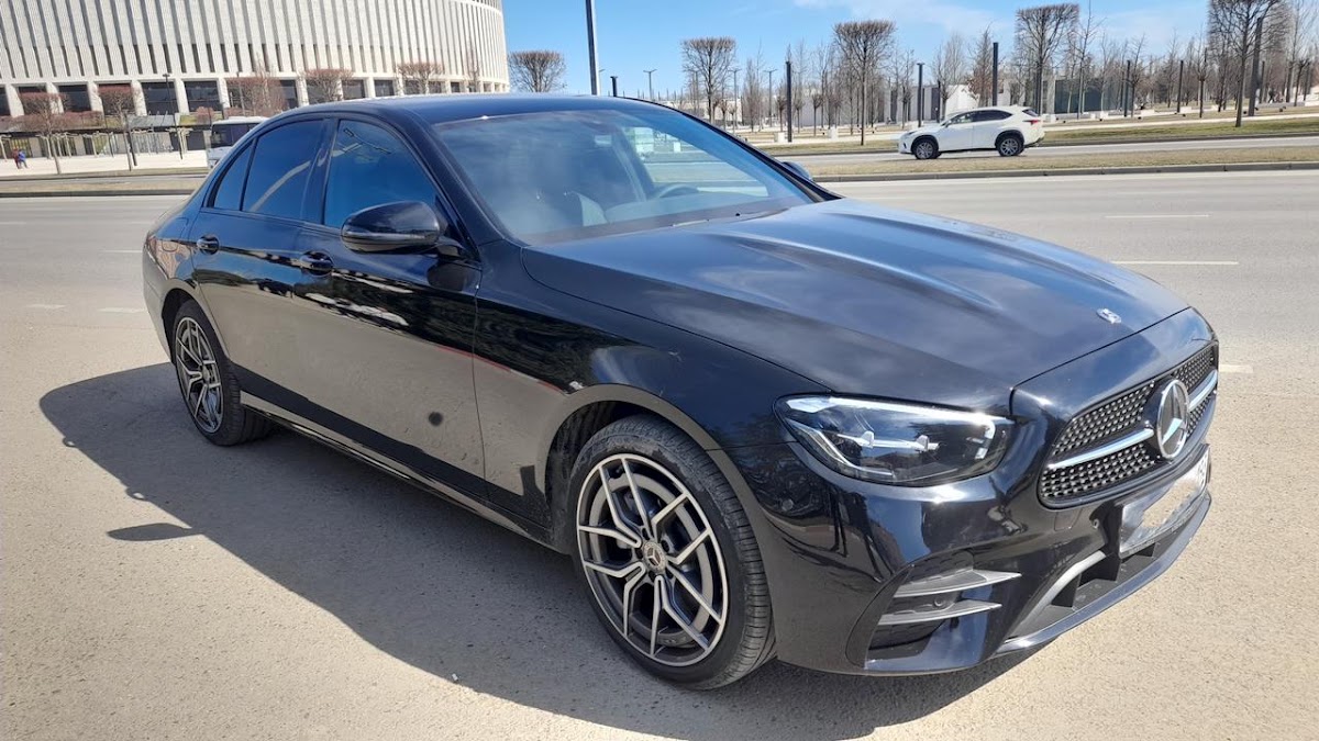 Mercedes W213 restail