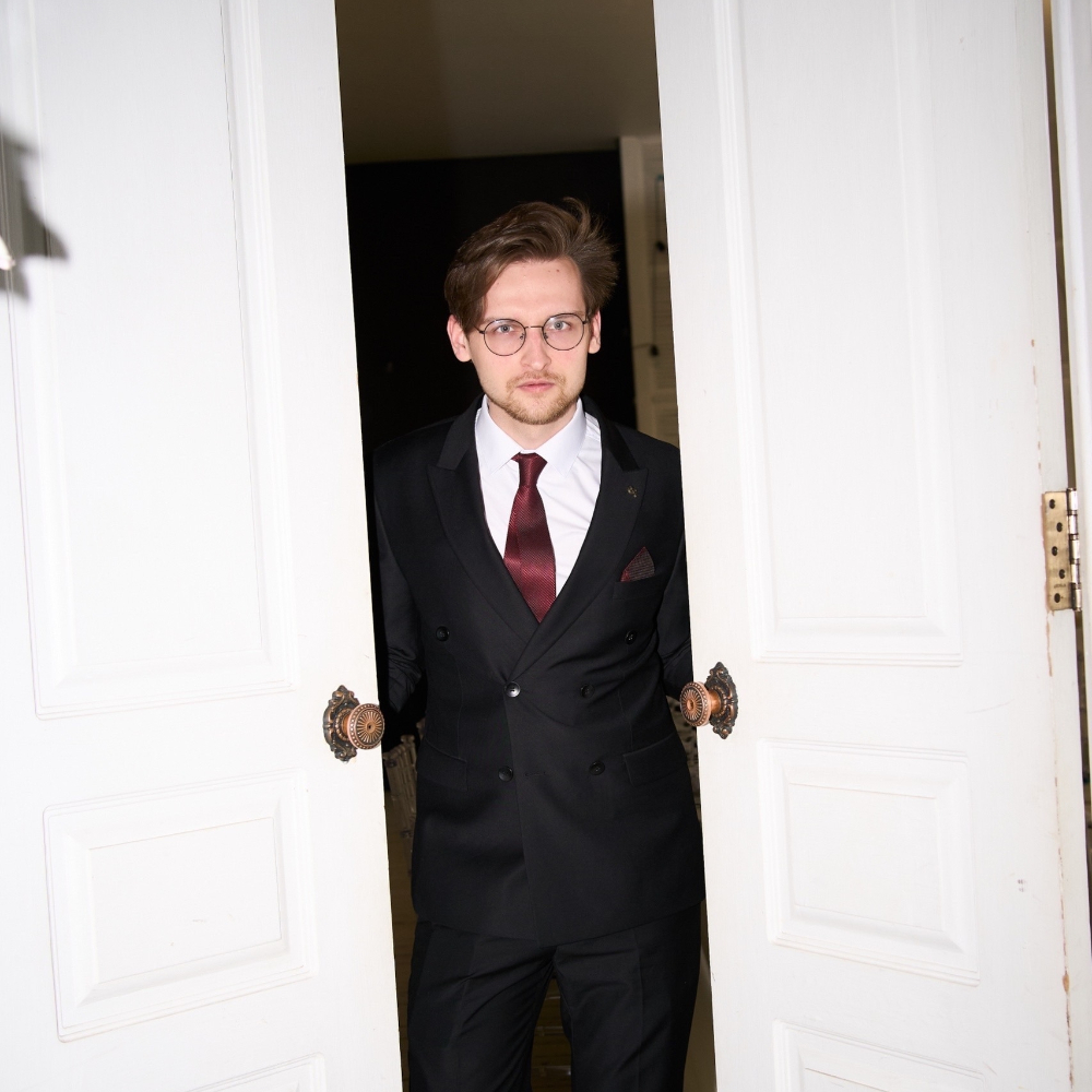 Никита Грачев — кадр 3 из 33