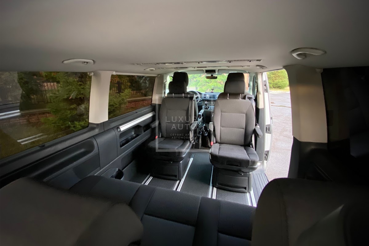 Минивэн Volkswagen Transporter