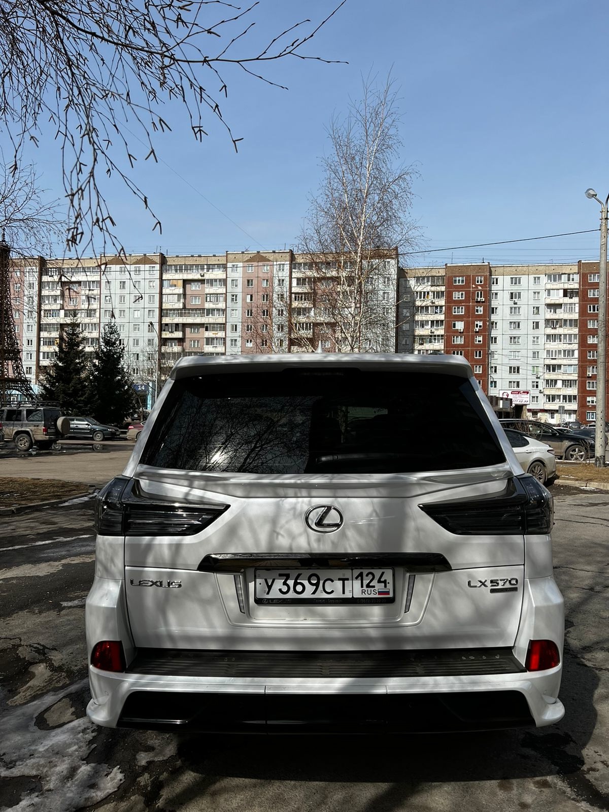 Лексус 570, рестайл — кадр 2 из 6