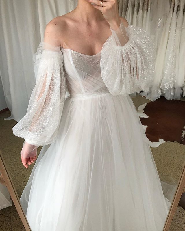 Свадебное платье — кадр 3 из 3