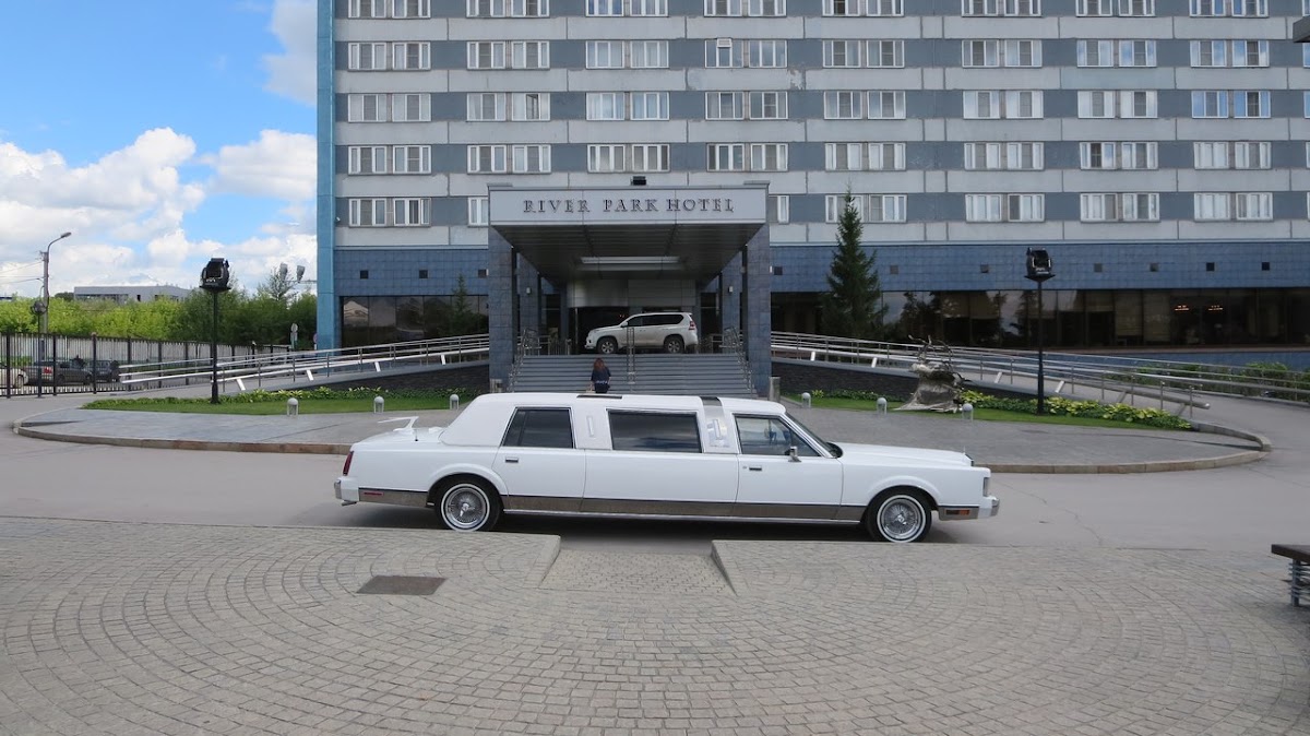 Lincoln Town Car — кадр 3 из 10