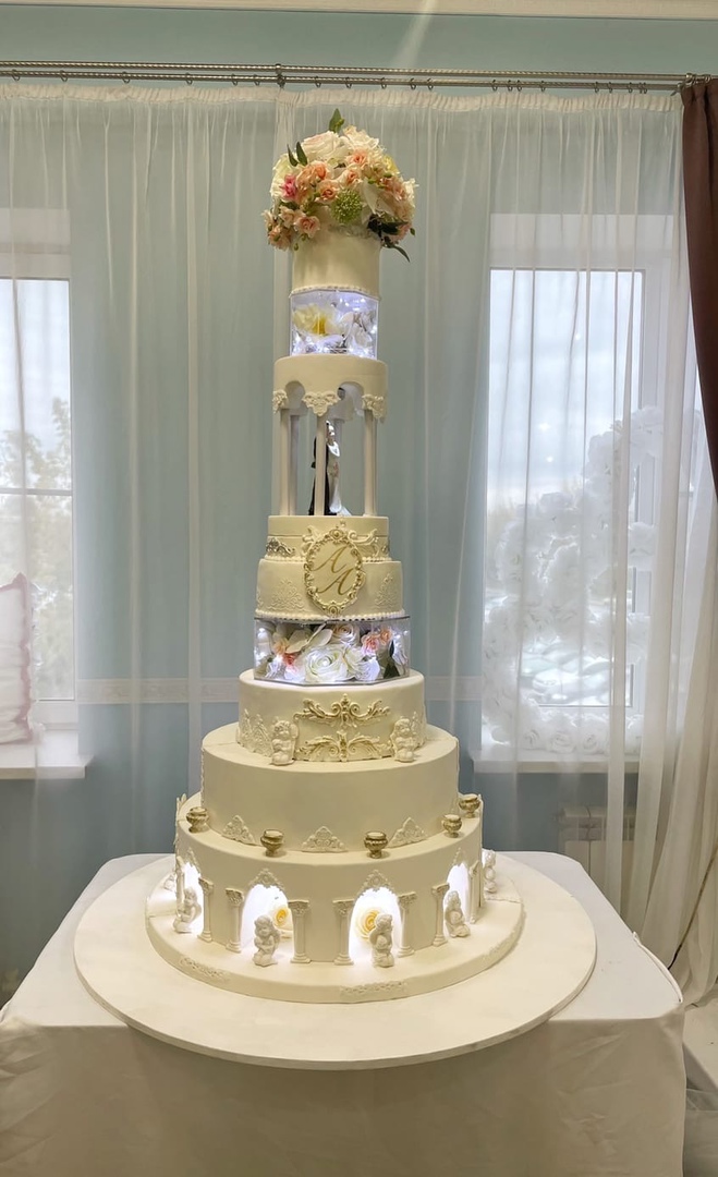 Liza's Cake's