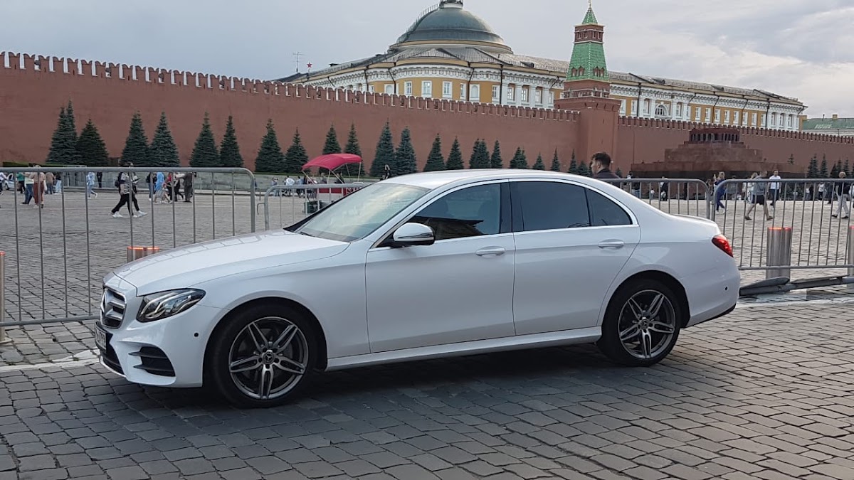 Мерседес Бенц 213 белый — кадр 3 из 6