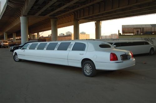Lincoln Town Car — кадр 2 из 4