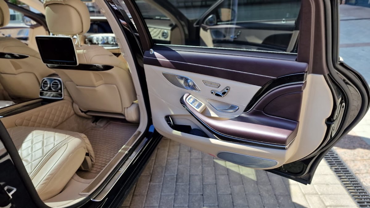 MAYBACH — кадр 2 из 3