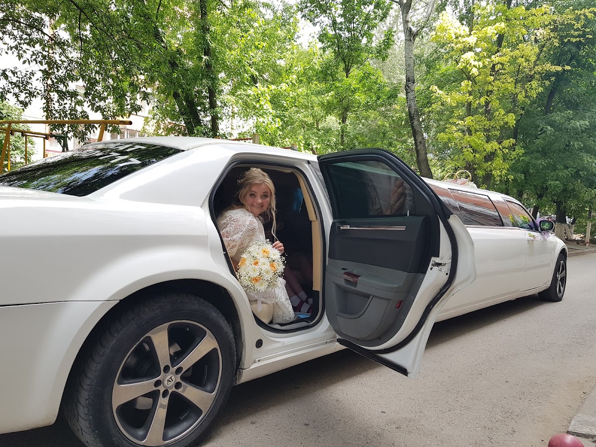 Лимузин CRYSLER 300C