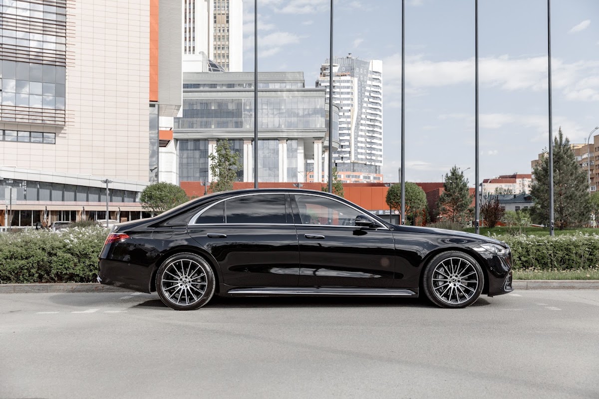 Mercedes- Benz S Class 223