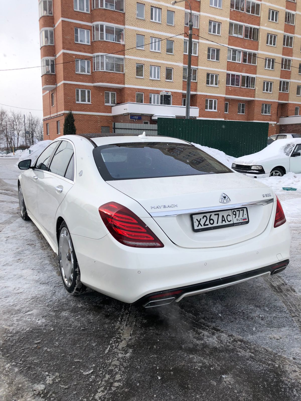 Maybach S500 белый