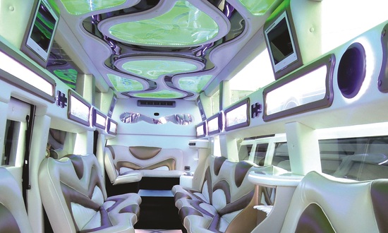 Hummer H2 Mega