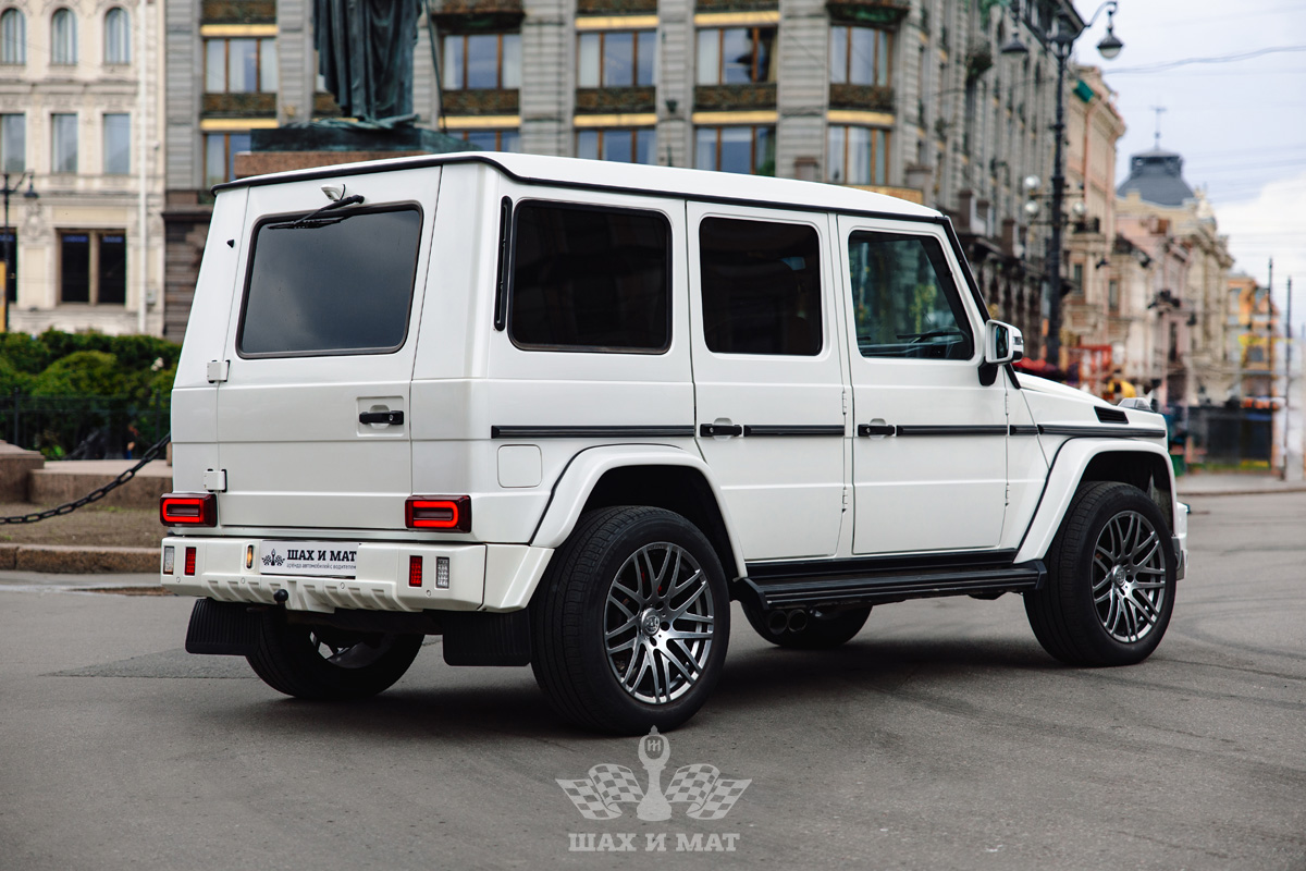 Mercedes G500 Brabus — кадр 5 из 9