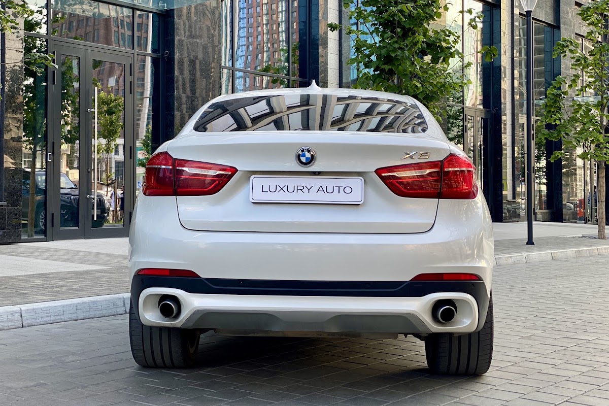BMW X6
