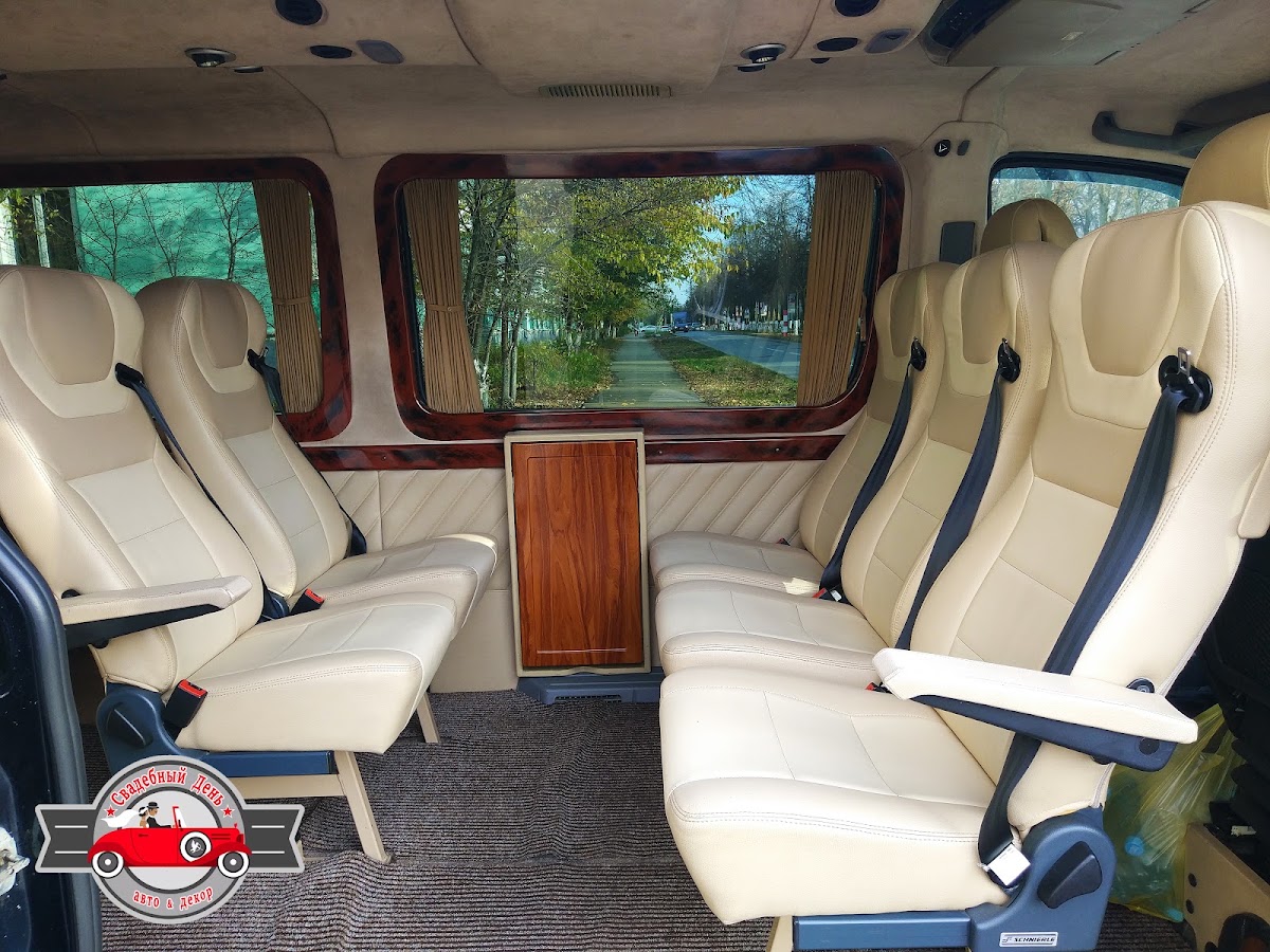 Mercedes Spriner (2G - дорестайлинг) LUX — кадр 3 из 4