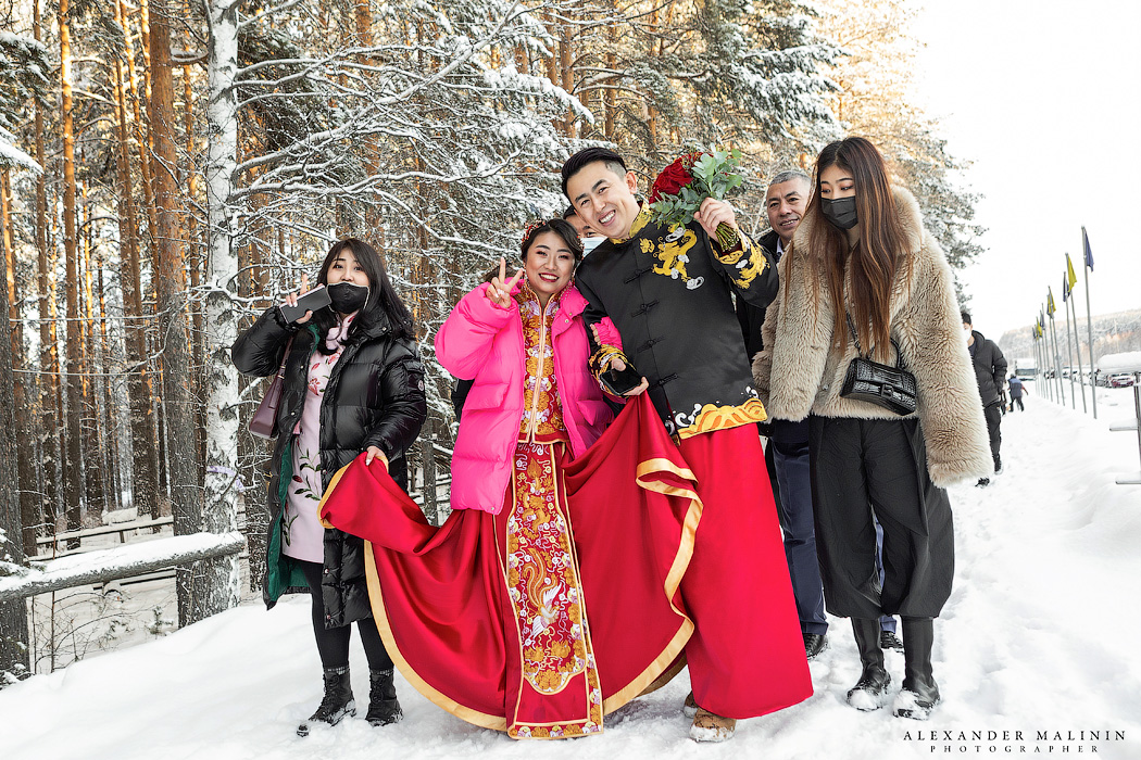 Хайян Ли и Сяолун Сюй