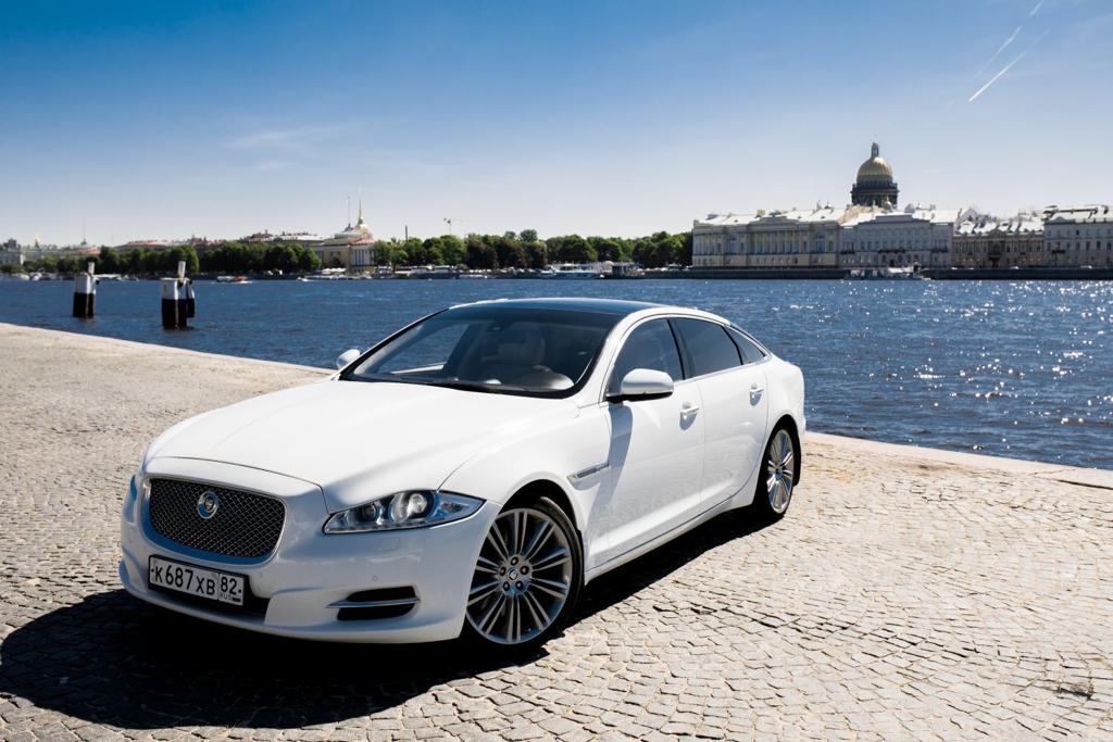 Jaguar XJ Long + Mersedes Sprinter 19 мест — кадр 2 из 6
