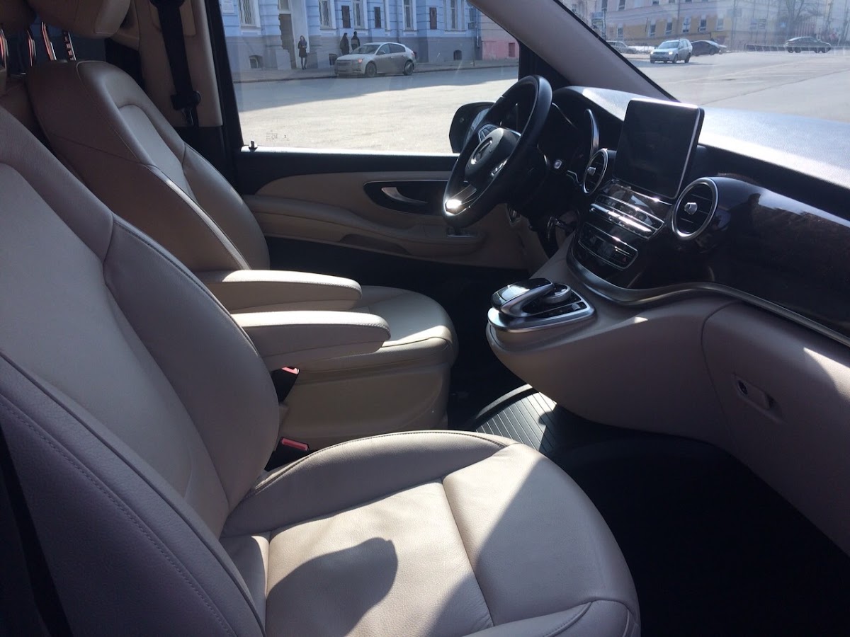 Mercedes-Benz V-Class — кадр 4 из 6