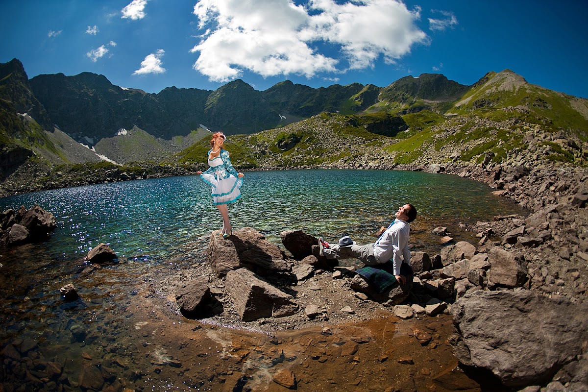 Свадебная фотосессия на горном озере