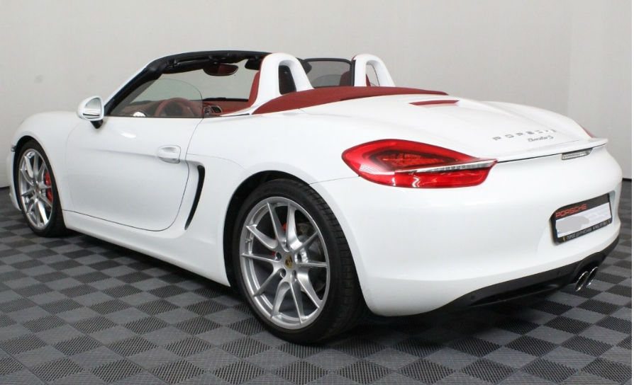 Porsche Boxter — кадр 2 из 3