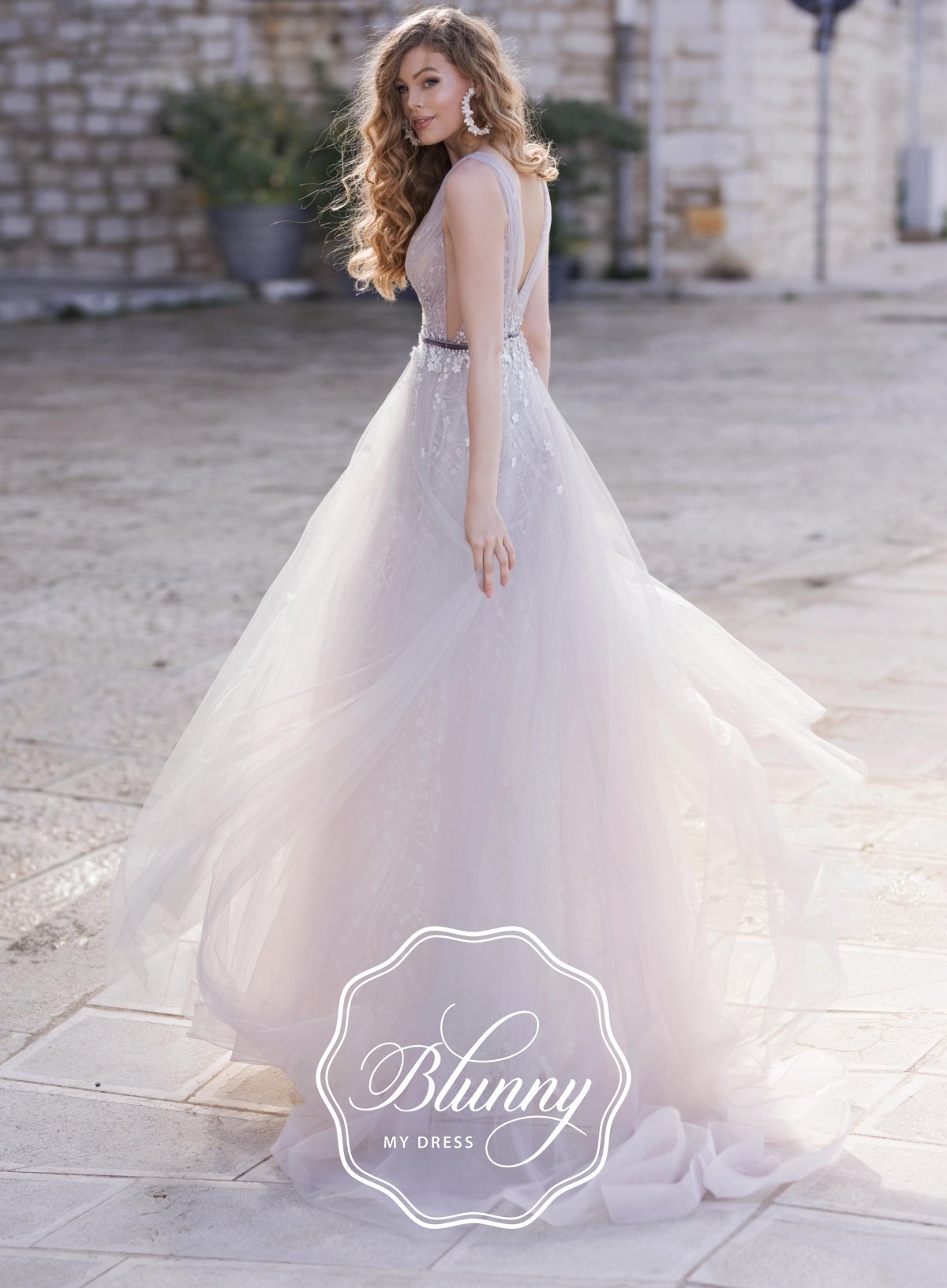 Brynna_82528 — кадр 2 из 3