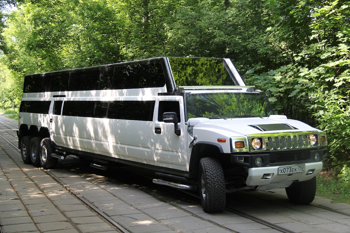 Hummer H-2