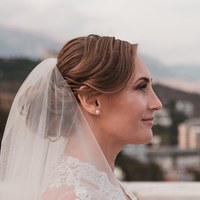 Елена Милова