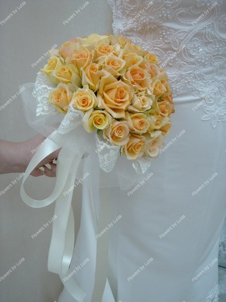 Flowers by Luiza