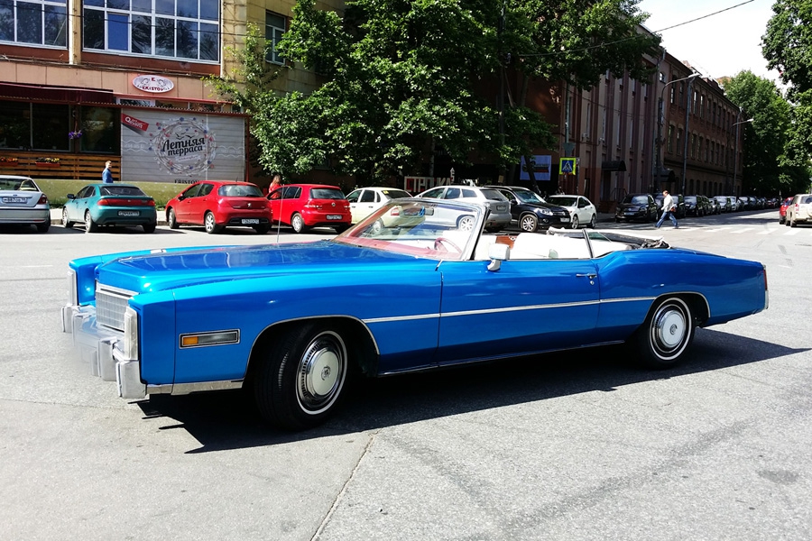 Cadillac Eldorado Blue