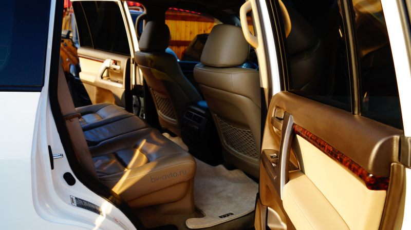 Land Cruiser 200