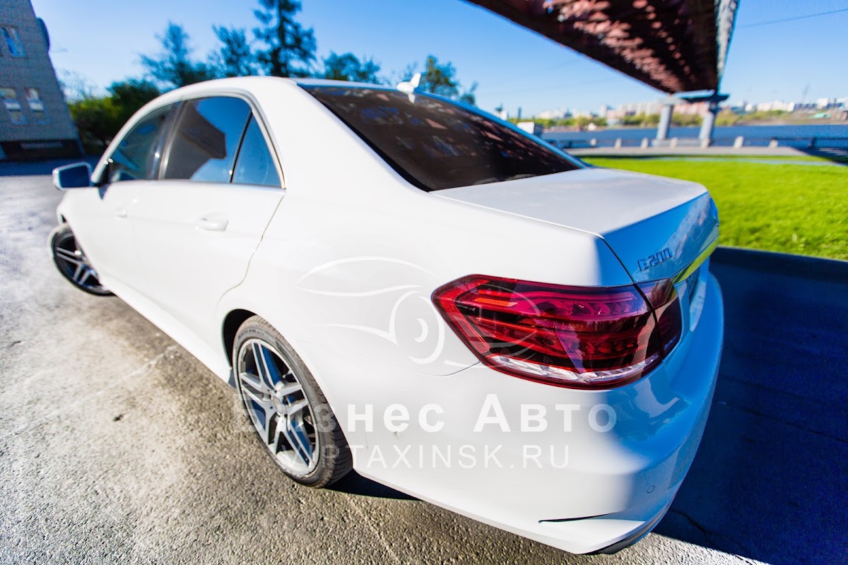 Mercedes-Benz E 212 AMG