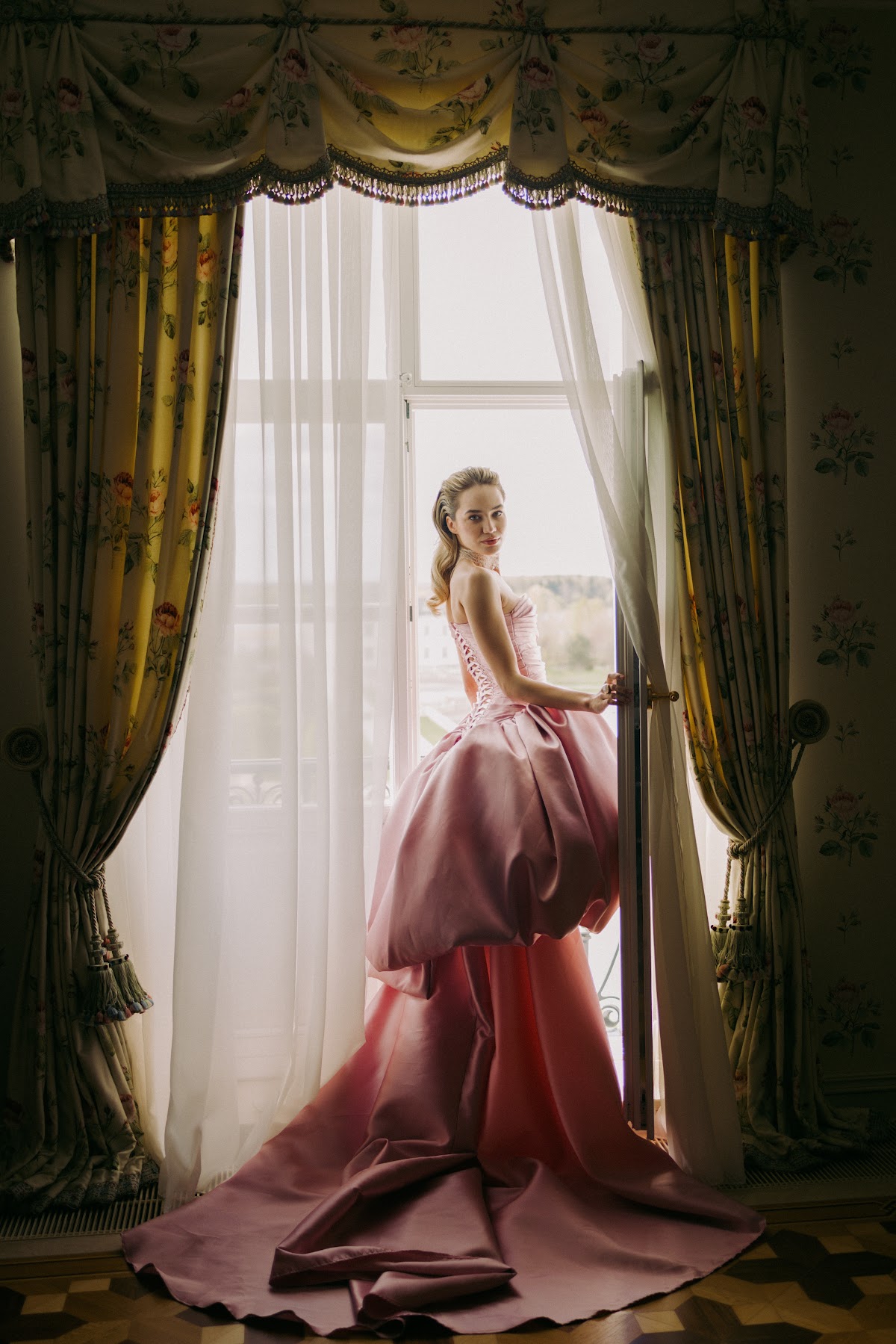 PINK WEDDING