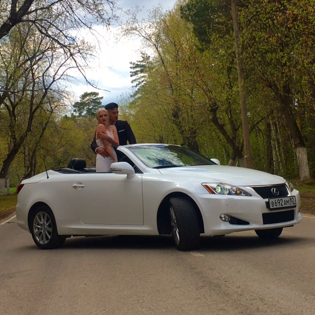Кабриолет Lexus IS 250C