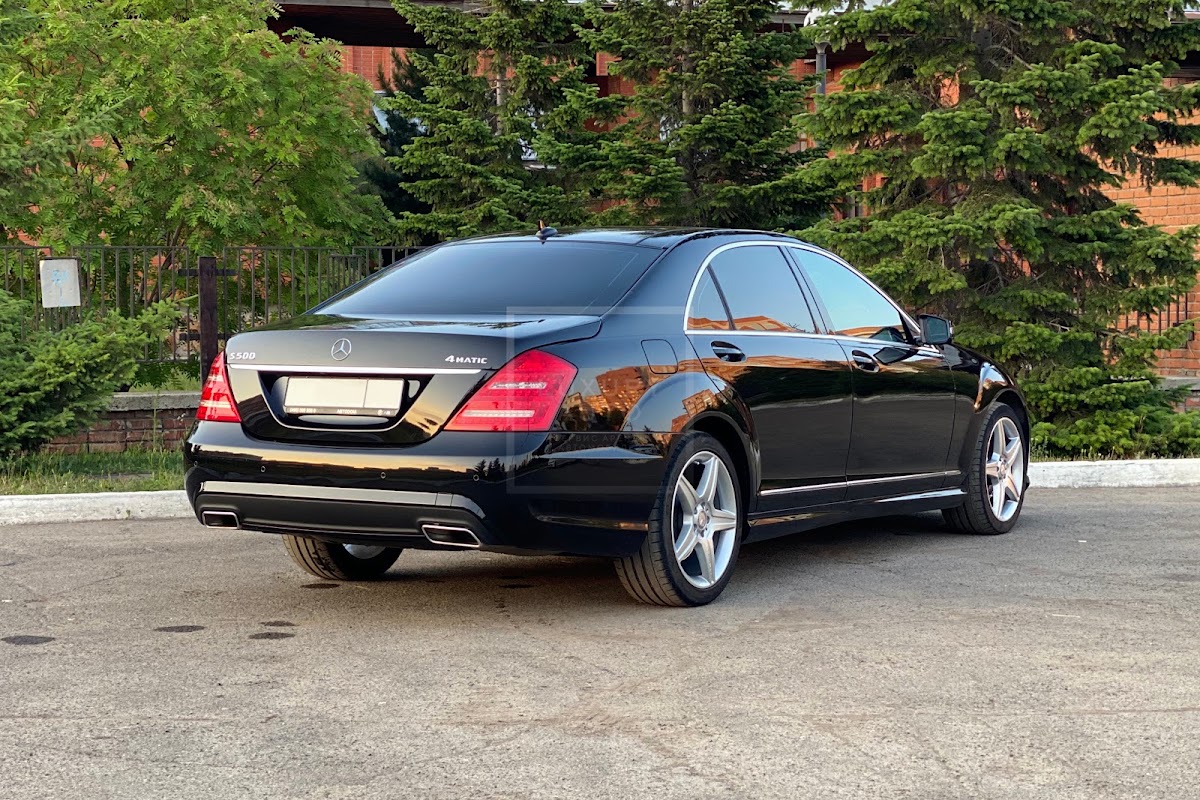 Mersedes Benz S class 221