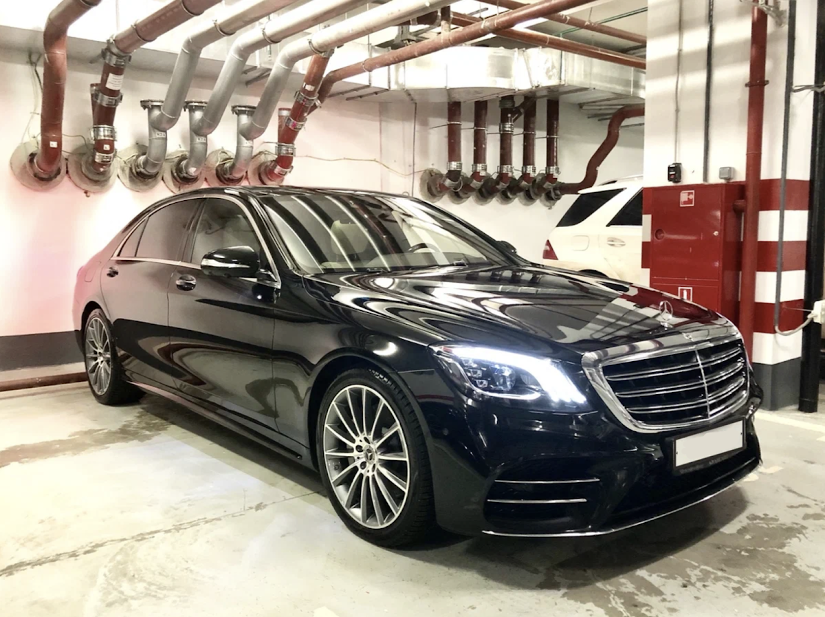 Mercedes S500 (w222) РЕСТАЙЛИНГ черный на светлом салоне