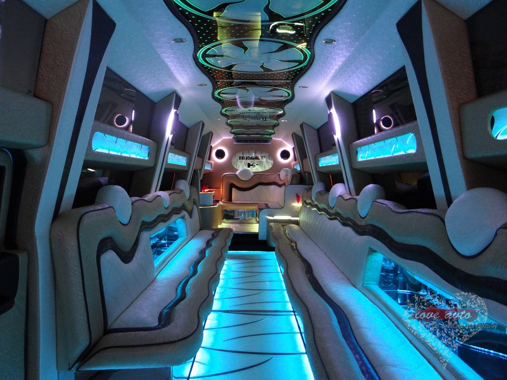 Hummer H2 Mega 30 мест