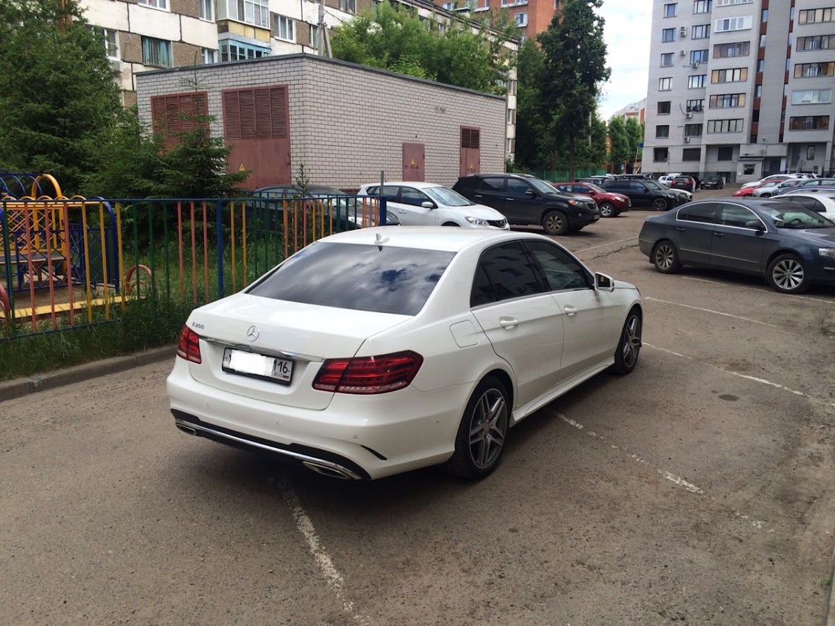 Mercedes E 200
