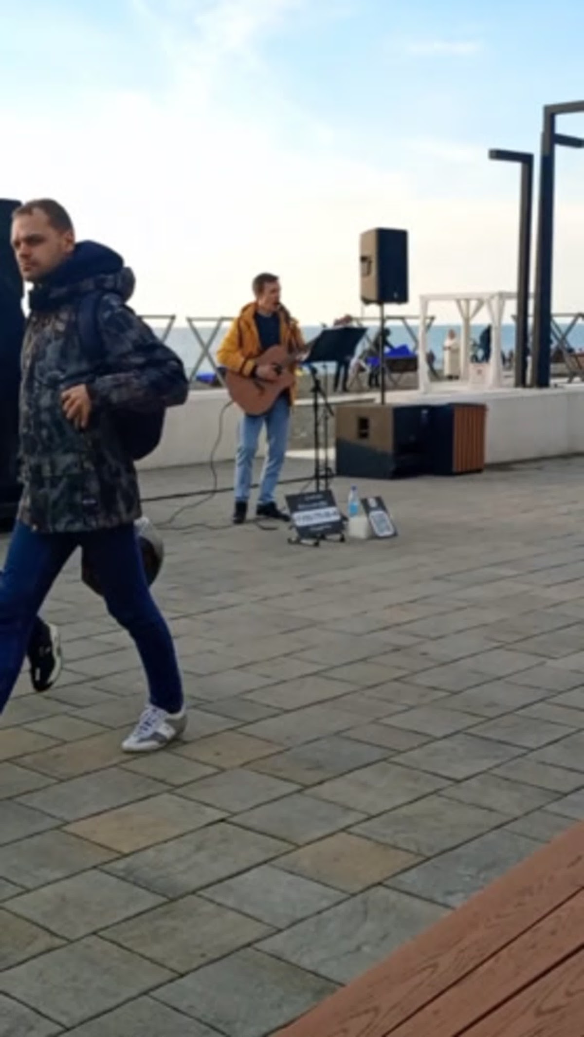 Видео