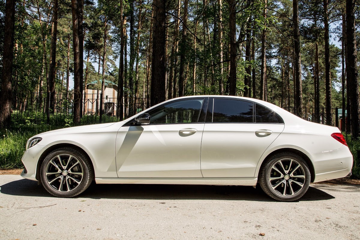 Mercedec Benz E213