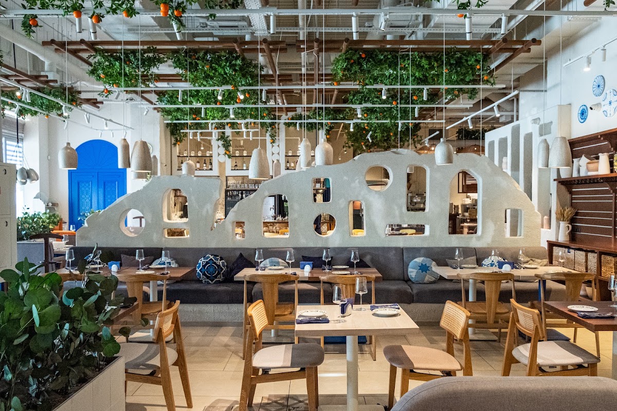 Основной зал