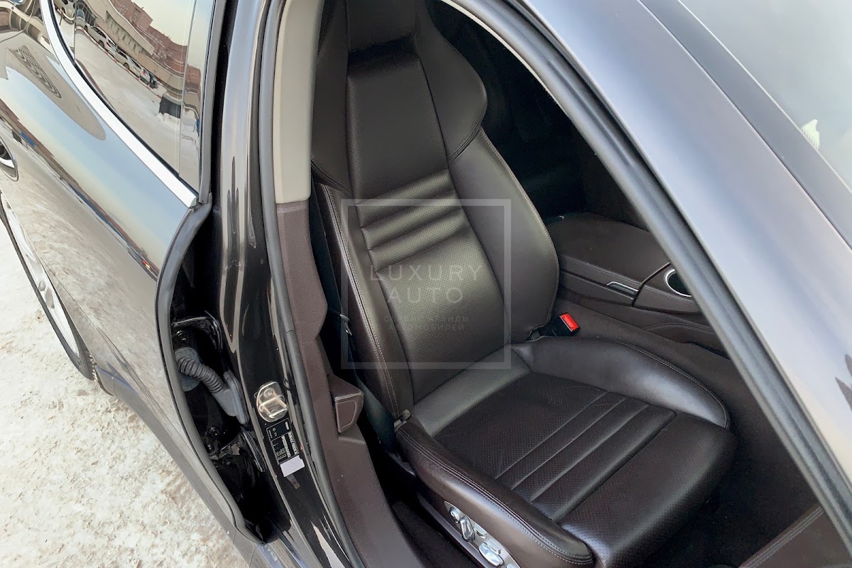 Porsche Panamera 4S