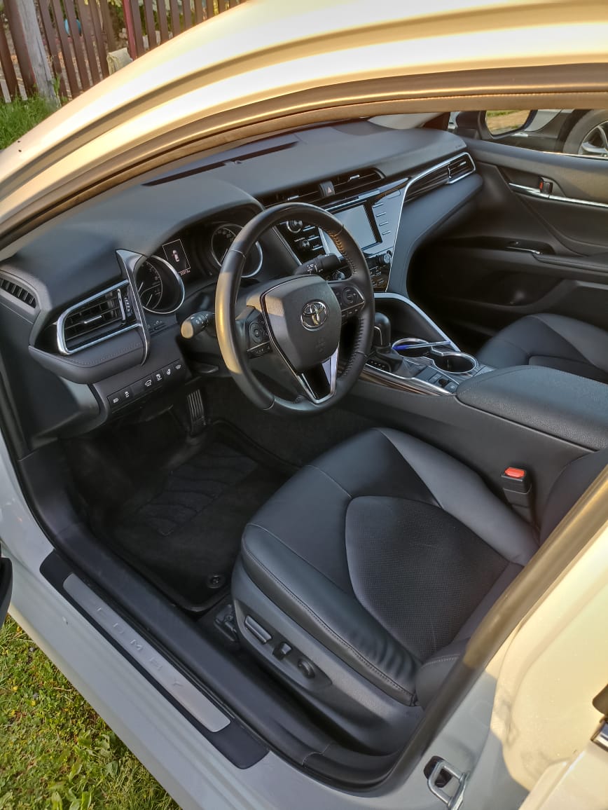 Toyota Camry 70