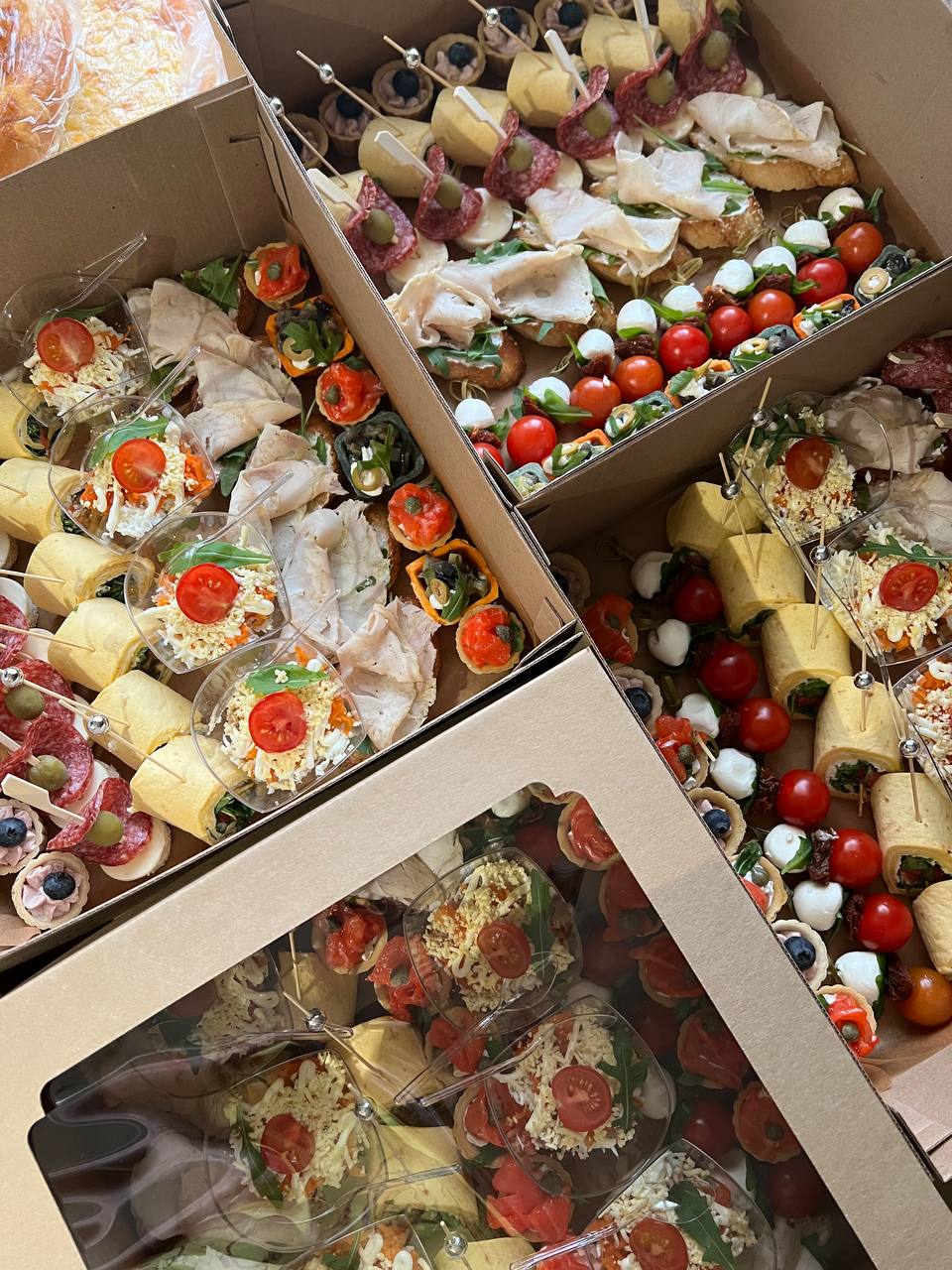 loVeLy Catering — кадр 3 из 20