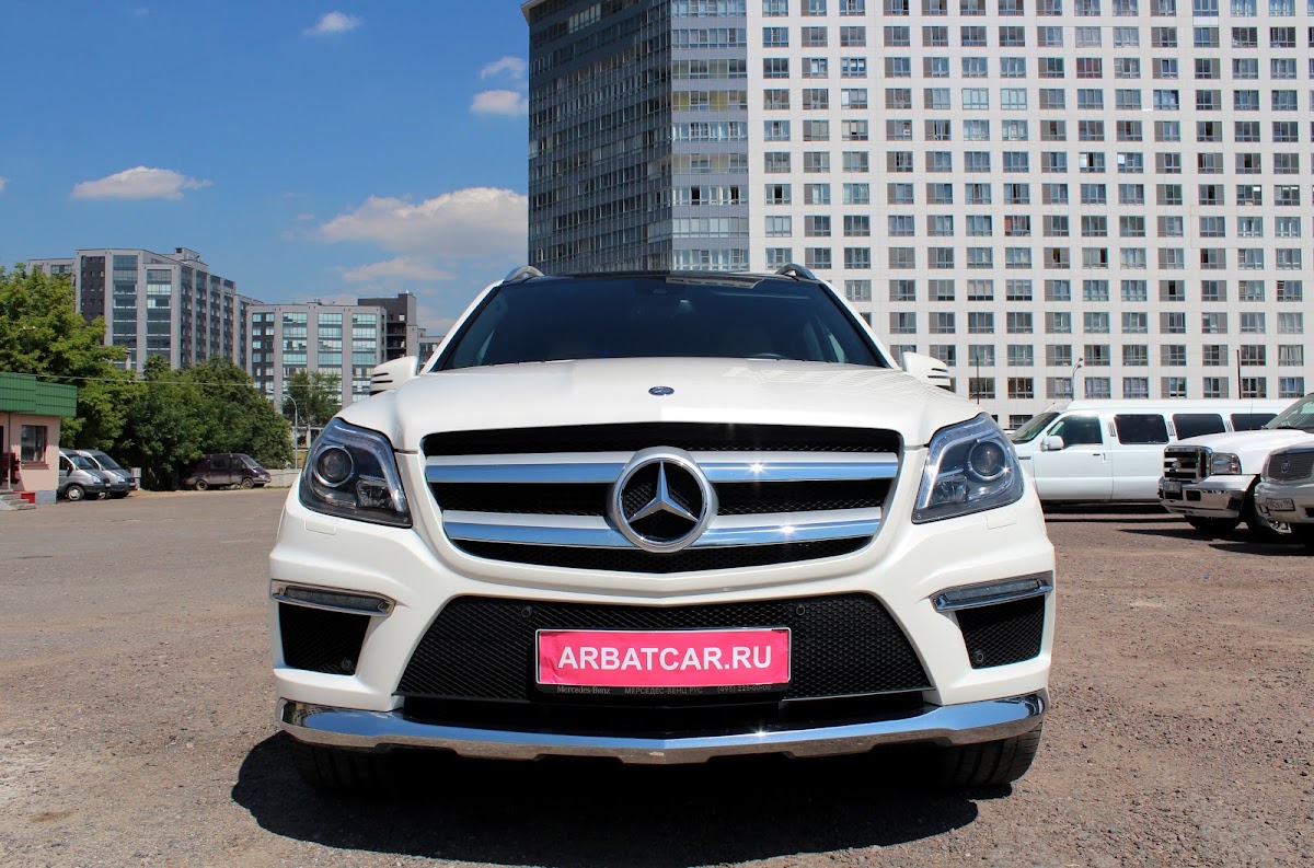 Merсedes GL500 (X166) белый с бежевым салоном — кадр 3 из 9