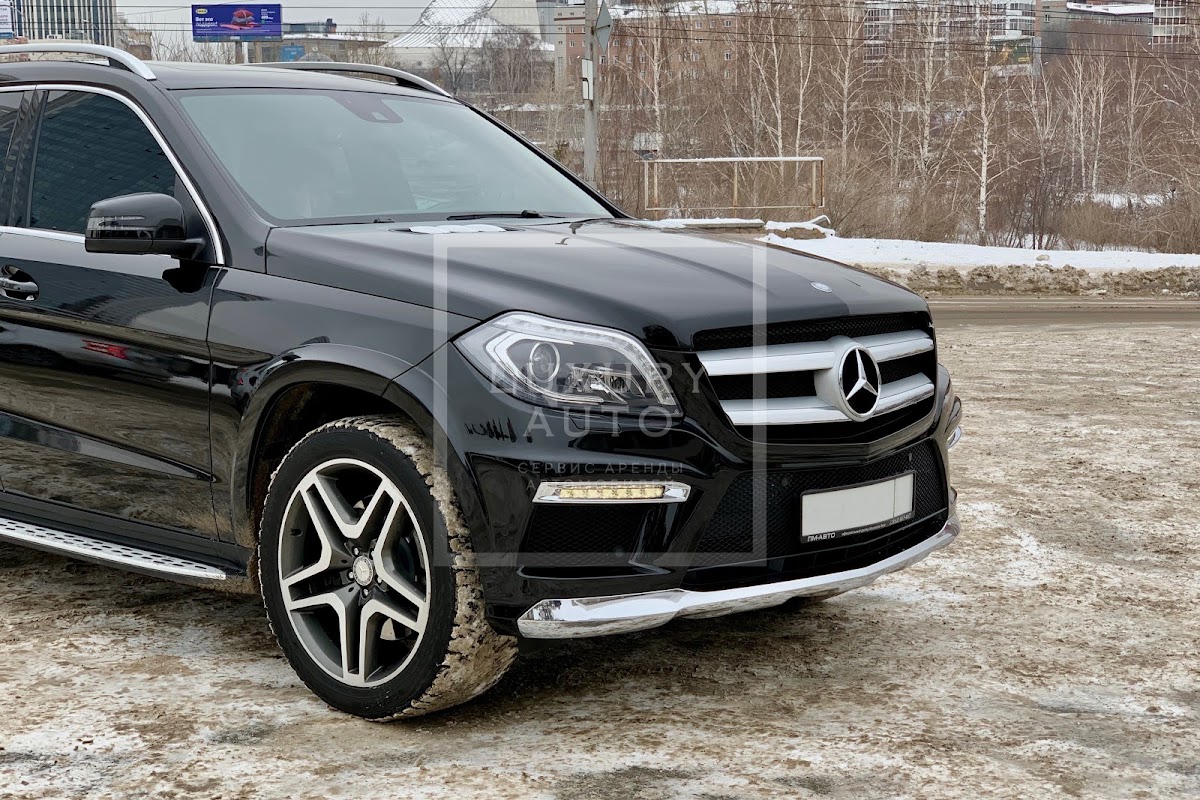 Mercedes-Benz GL 63 — кадр 4 из 9