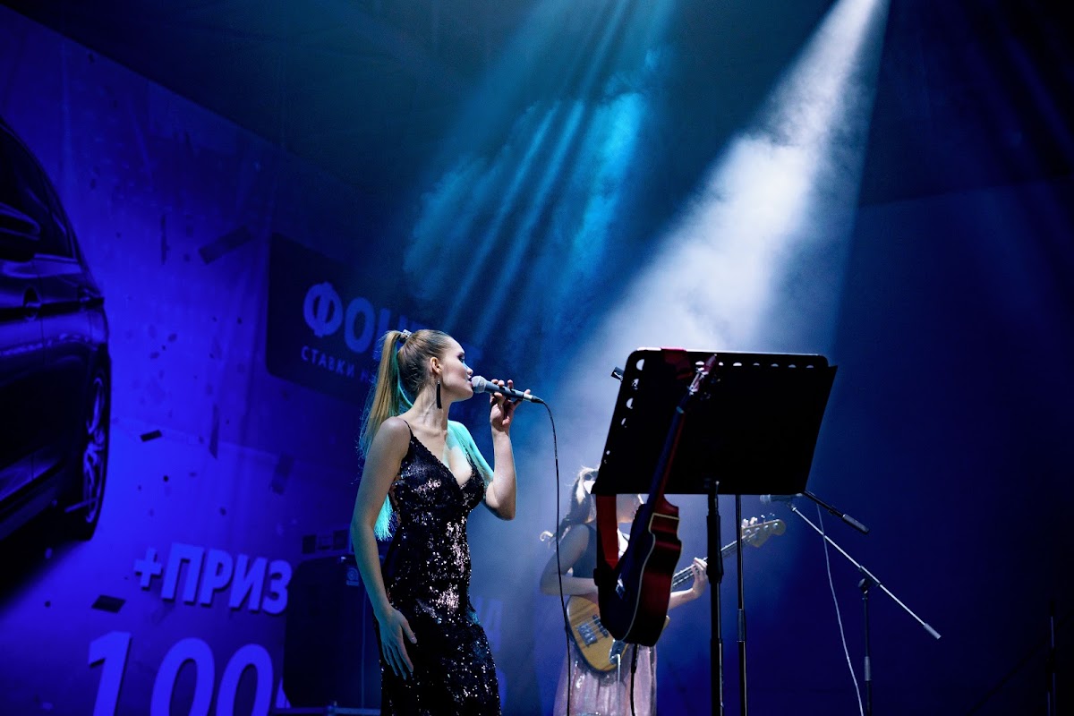 DRAMAQUEEN girls band