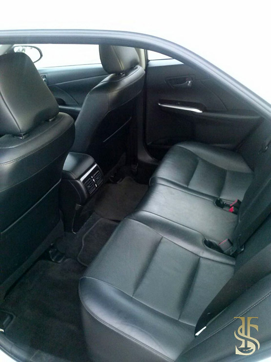 Toyota Camry — кадр 2 из 5