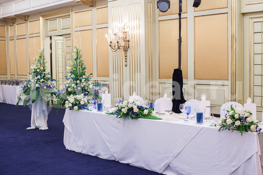 "THE RITZ-CARLTON"