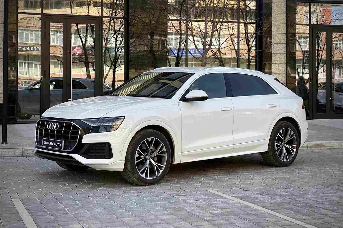 Audi Q8